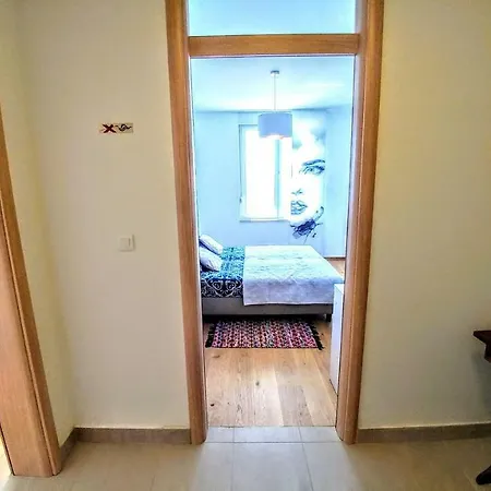 Znjanski Vidici Tonka Apartment Split