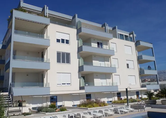 Znjanski Vidici Tonka * Σπλιτ